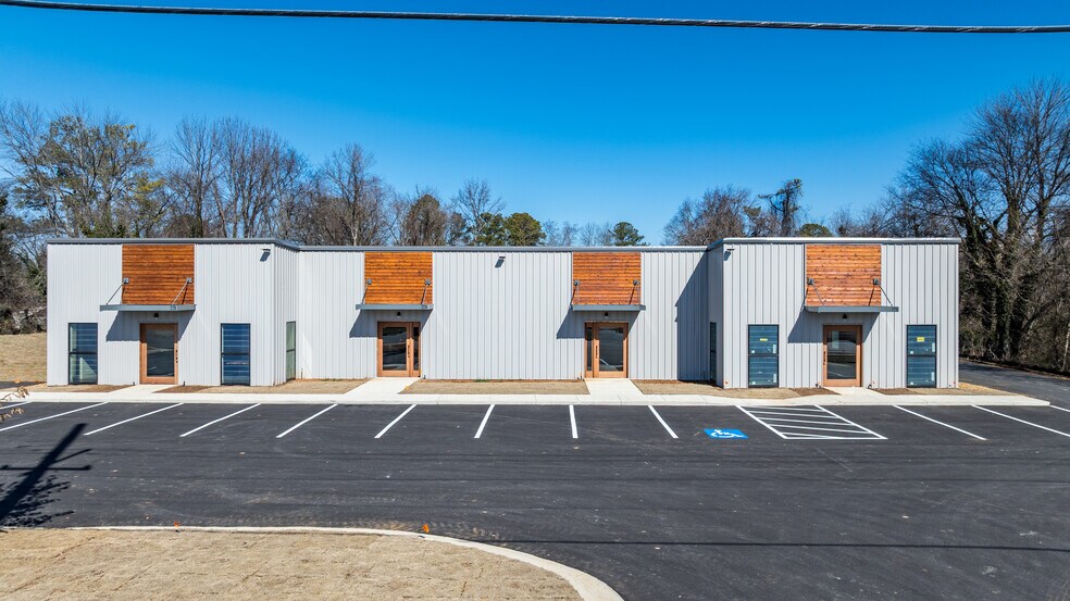 Primary Photo Of 220 John Davenport Dr NW, Rome Industrial For Lease