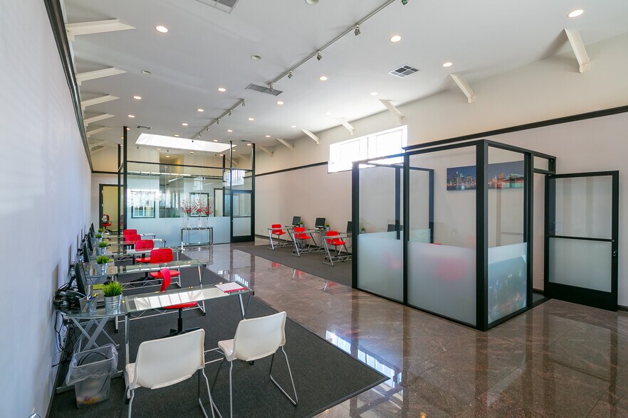 More Photos Of 218-220 S Myrtle Ave, Monrovia Storefront Retail Office For Sale