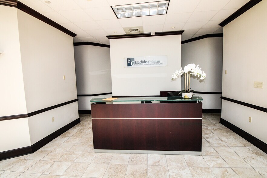 More Photos Of 4811 Atlantic Blvd, Jacksonville Office For Sale