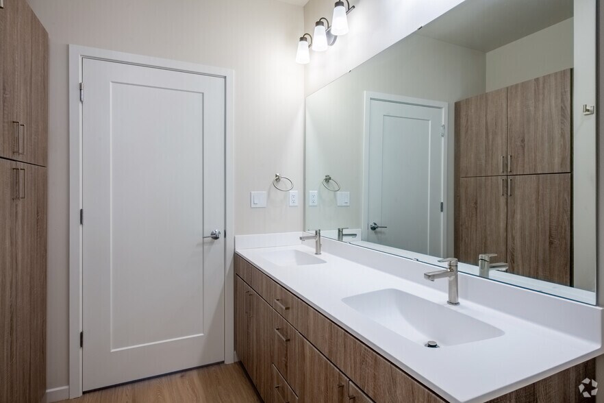 More Photos Of 2974 Ochalla Dr, Fitchburg Apartments For Lease