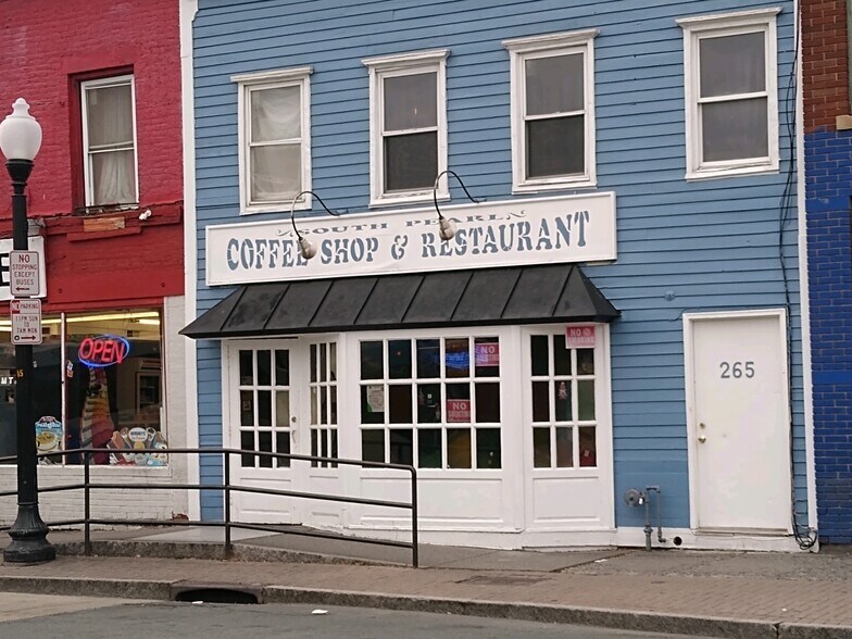 More Photos Of 265 S Pearl St, Albany General Retail For Sale