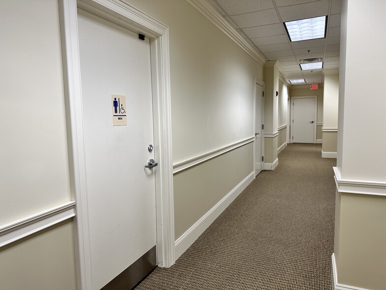 More Photos Of 6 Lyberty Way, Westford Office For Sale