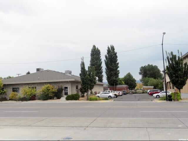 More Photos Of 298 N Main St, Richfield Restaurant For Sale