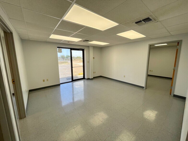 More Photos Of 1805 N Lexington Blvd, Corpus Christi Warehouse For Lease
