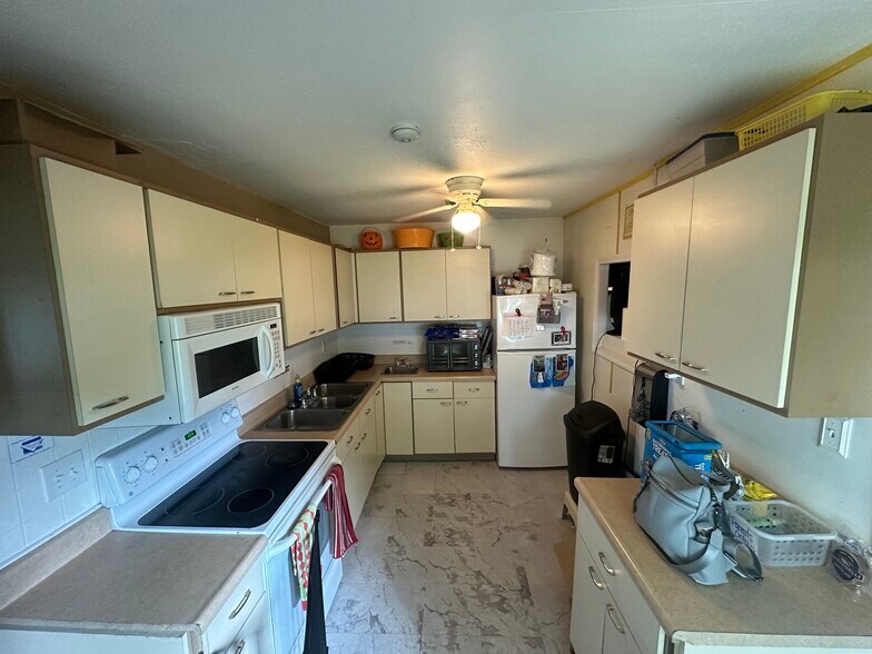 More Photos Of 510 Maple Meadows Dr, Arnold Daycare Center For Sale