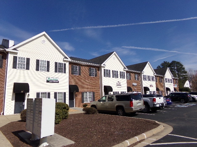 More Photos Of 8052 Elm Dr, Mechanicsville Office For Lease