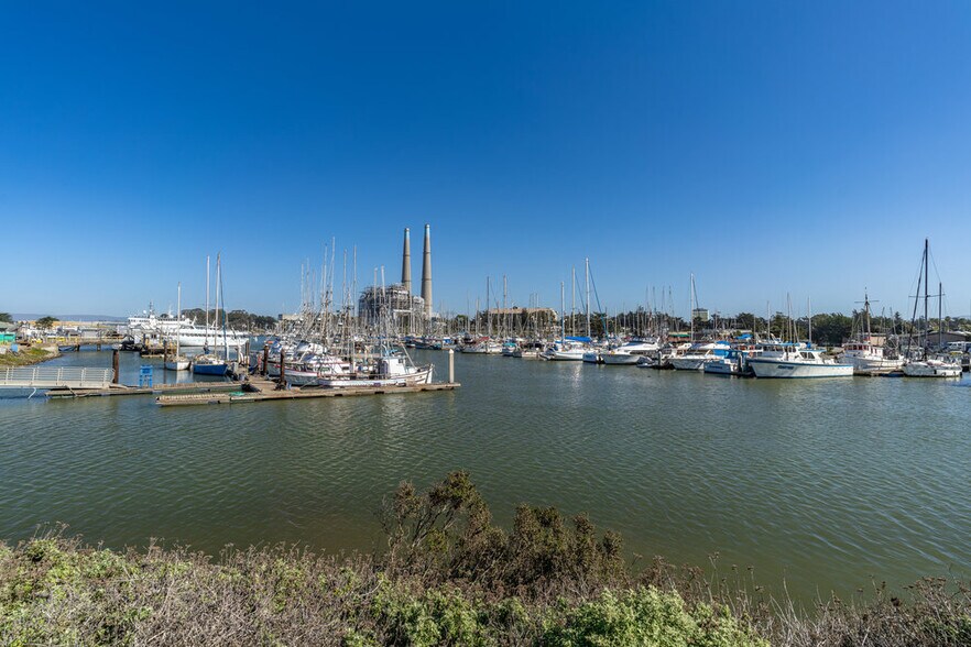 More Photos Of 8022 Moss Landing Rd, Moss Landing Storefront Retail Residential For Sale