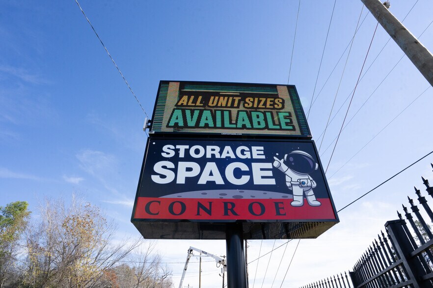 More Photos Of 11483 Old Highway 105 E, Conroe Self Storage For Sale
