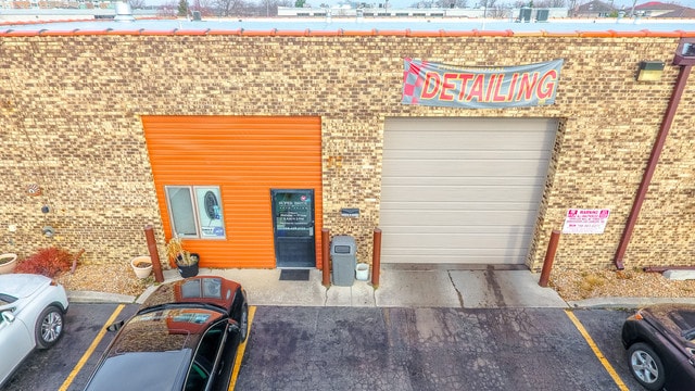 More Photos Of 15523-15541 S 70th Ct, Orland Park Warehouse For Lease