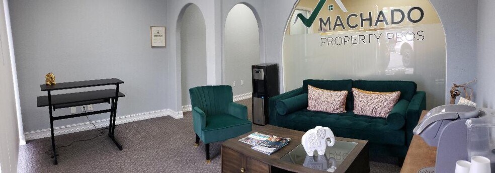 More Photos Of 7910 N Tamiami Trl, Sarasota Office For Lease
