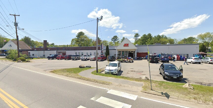 More Photos Of 55 Congress Ave, Bath Freestanding For Lease