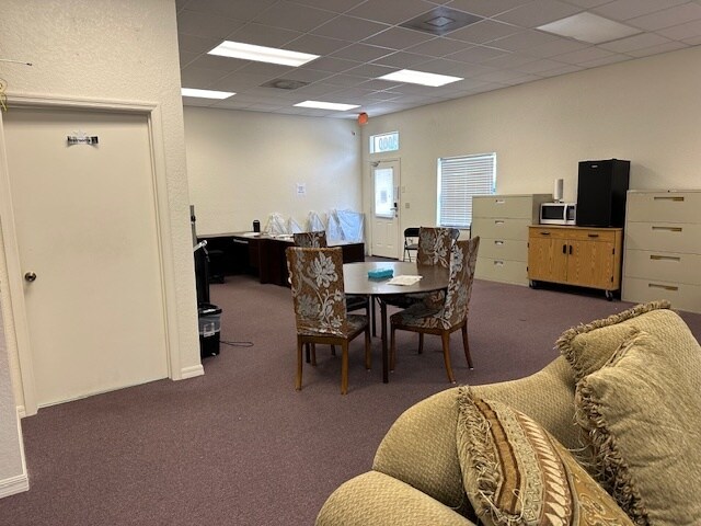 More Photos Of 221 Strawberry Oaks Dr, Orange City Light Manufacturing For Lease