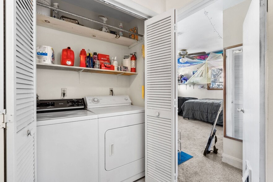 More Photos Of 309 Lynwood Ave, Jenkintown Warehouse For Sale