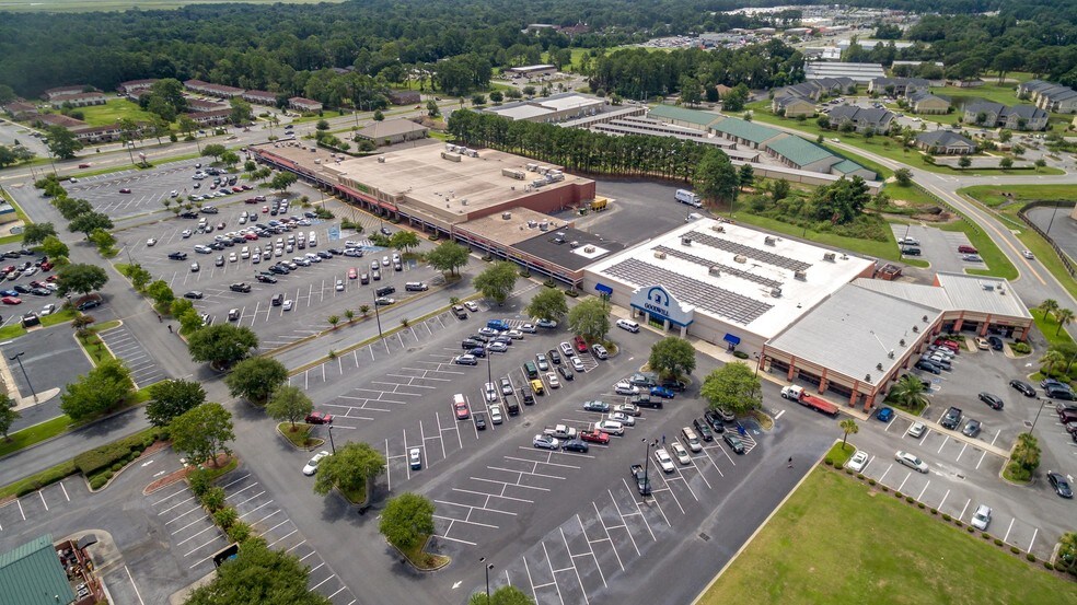 More Photos Of 106 Altama Connector, Brunswick General Retail For Lease