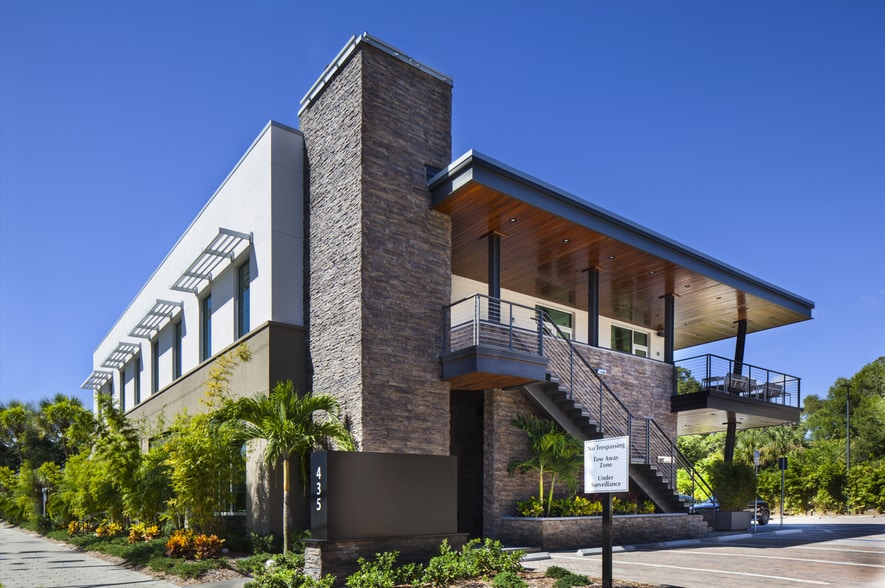 Primary Photo Of 435 5th Ave N, Saint Petersburg Medical For Lease