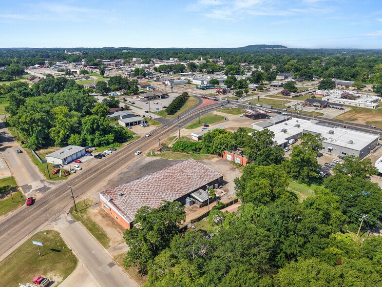 More Photos Of 367 State Highway 155 N, Gilmer Bar For Sale