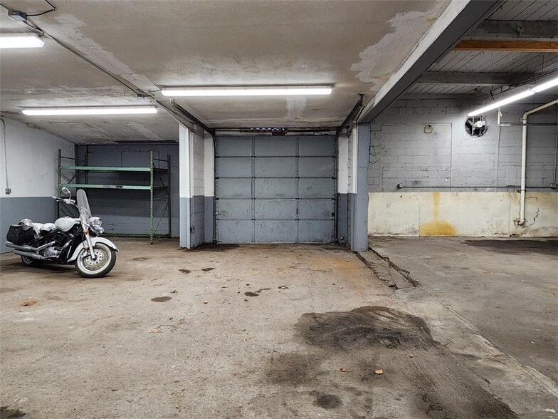 More Photos Of 433 Broadway, Pawtucket Light Distribution For Sale