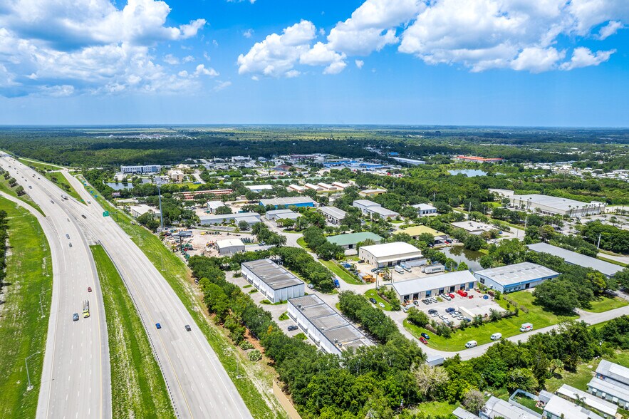 More Photos Of 1605-1613 91st Ct, Vero Beach Light Manufacturing For Sale