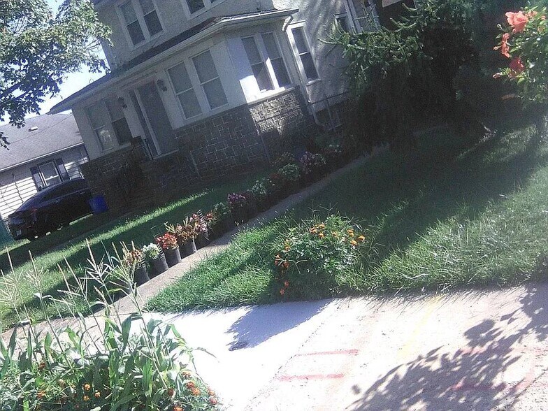 More Photos Of 2038 Grant Ave, Philadelphia Specialty For Sale