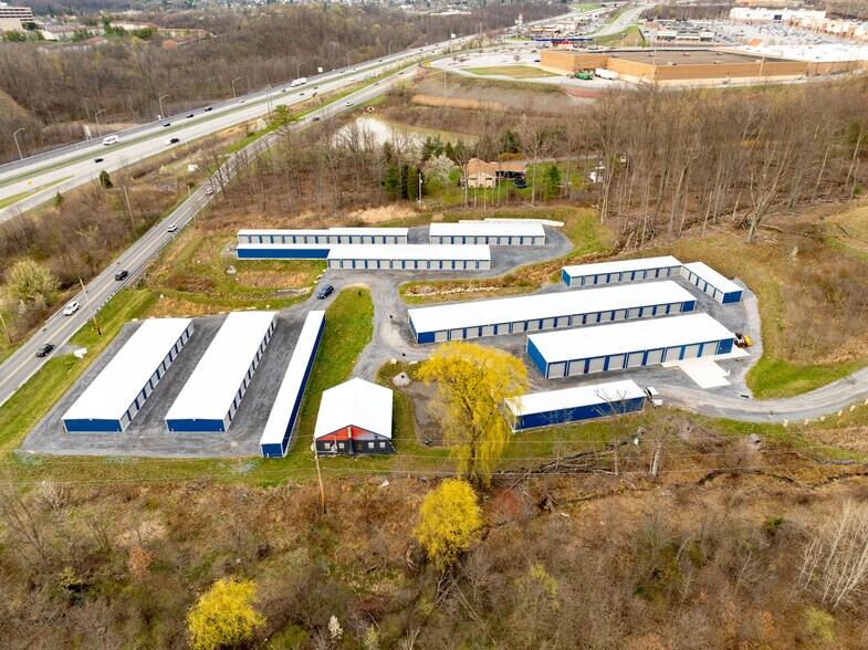 More Photos Of 1122 Amelia Ave, Altoona Self Storage For Sale