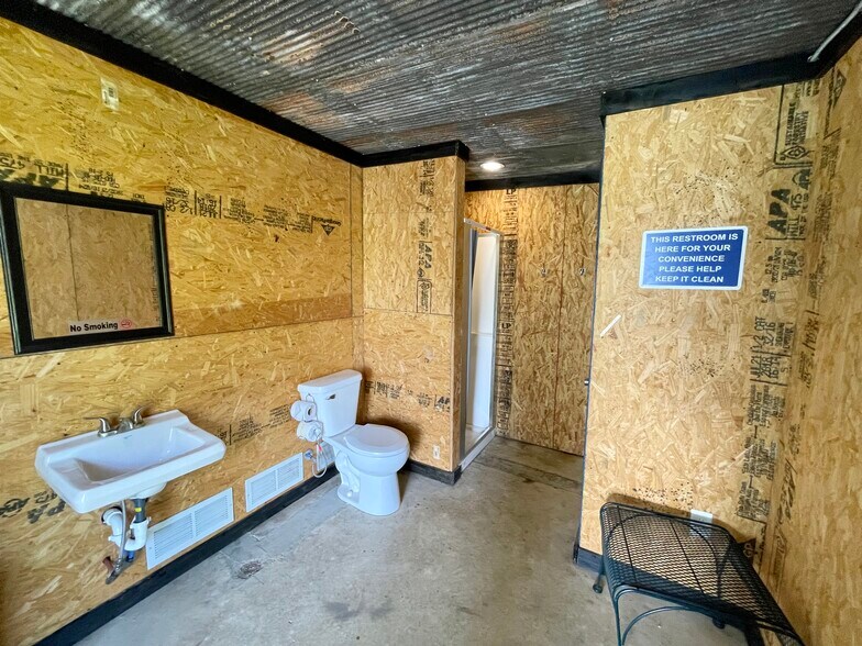 More Photos Of 8460 Farthing Rd, Vernon Manufactured Housing Mobile Home Park For Sale