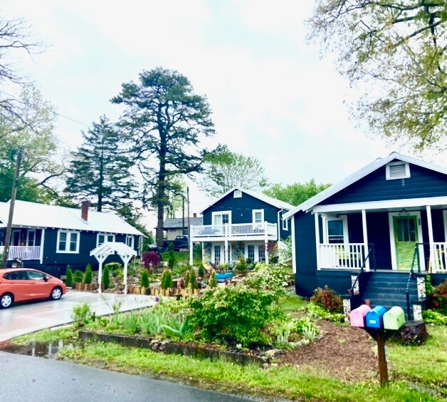 Primary Photo Of 302 Davis St, Hendersonville Land For Sale