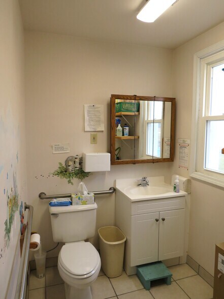 More Photos Of 8622 Dixie Hwy, Fair Haven Flex For Sale