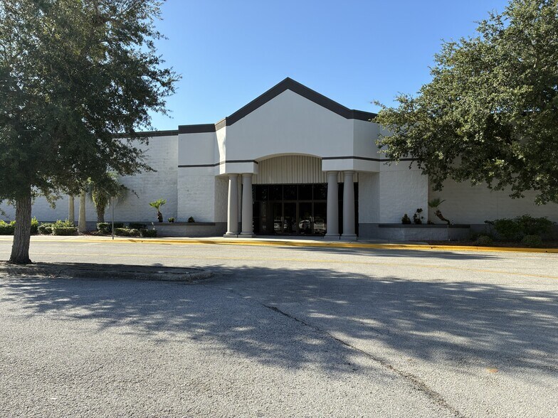 More Photos Of 901 US Highway 27 N, Sebring Unknown For Lease