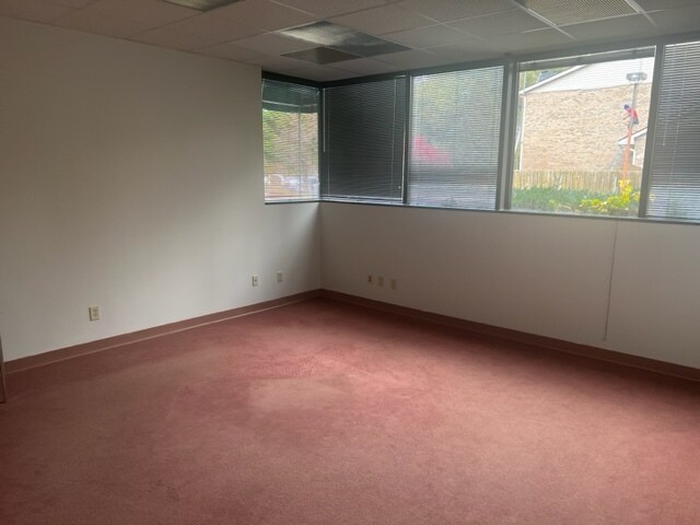 More Photos Of 2 Players Club Dr, Charleston Medical For Sale