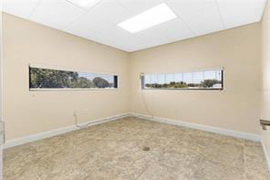 More Photos Of 4547 NW 44th Ave, Ocala Warehouse For Lease