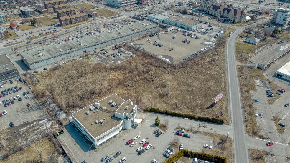 More Photos Of 1700 Boul Le Corbusier, Laval Land For Sale