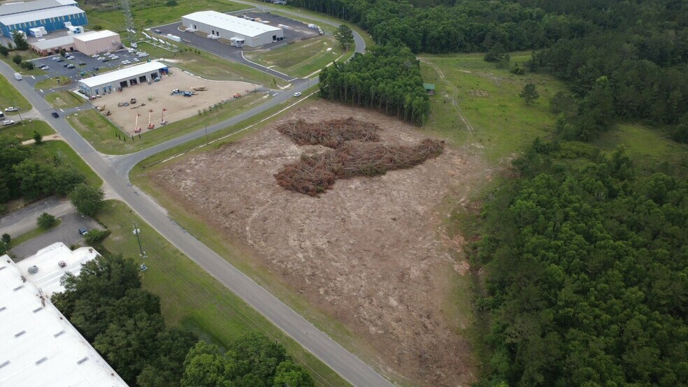 More Photos Of Commerce Blvd, Midway Industrial For Lease