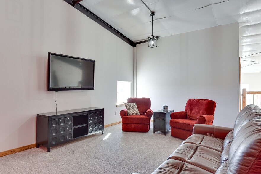 More Photos Of 1058 Sunburst Ln, Mead Warehouse For Sale