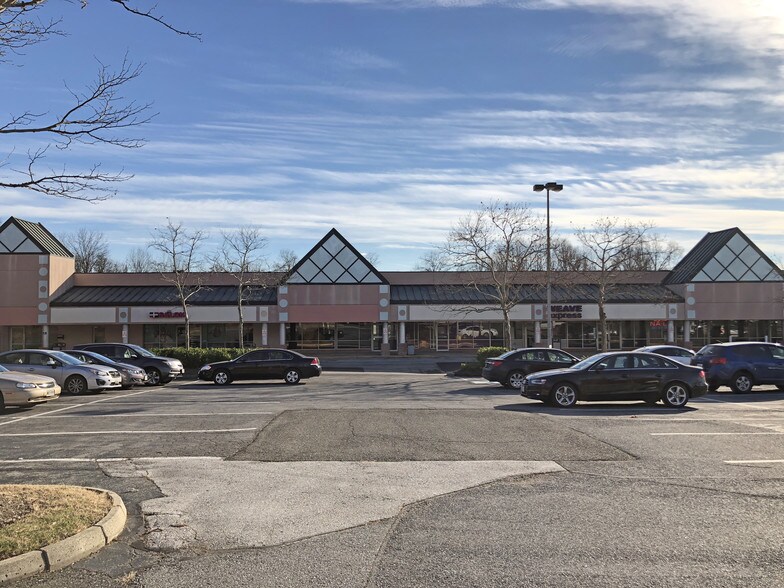 More Photos Of 8511-8585 Landover Rd, Landover Storefront For Sale