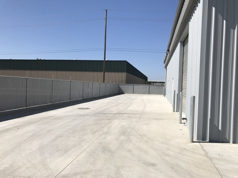 More Photos Of 3129 Humphrey Ct, Turlock Warehouse For Lease