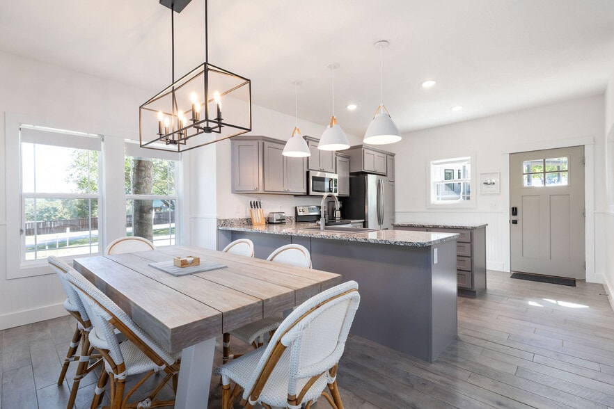 More Photos Of 26995 Reel Ln, Shell Knob Hotel For Sale