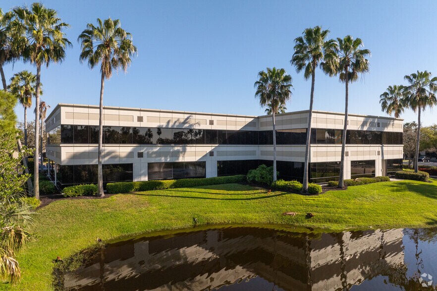 More Photos Of 27300 Riverview Center Blvd, Bonita Springs Unknown For Lease