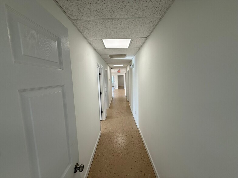 More Photos Of 479 Springdale Rd E, Rock Hill Warehouse For Lease