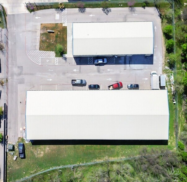 More Photos Of 10930 Gabriels Pl, San Antonio Showroom For Sale
