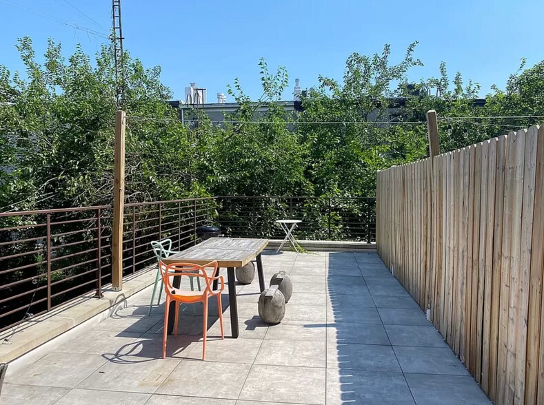 More Photos Of 98 Greenpoint Ave, Brooklyn Apartments For Sale