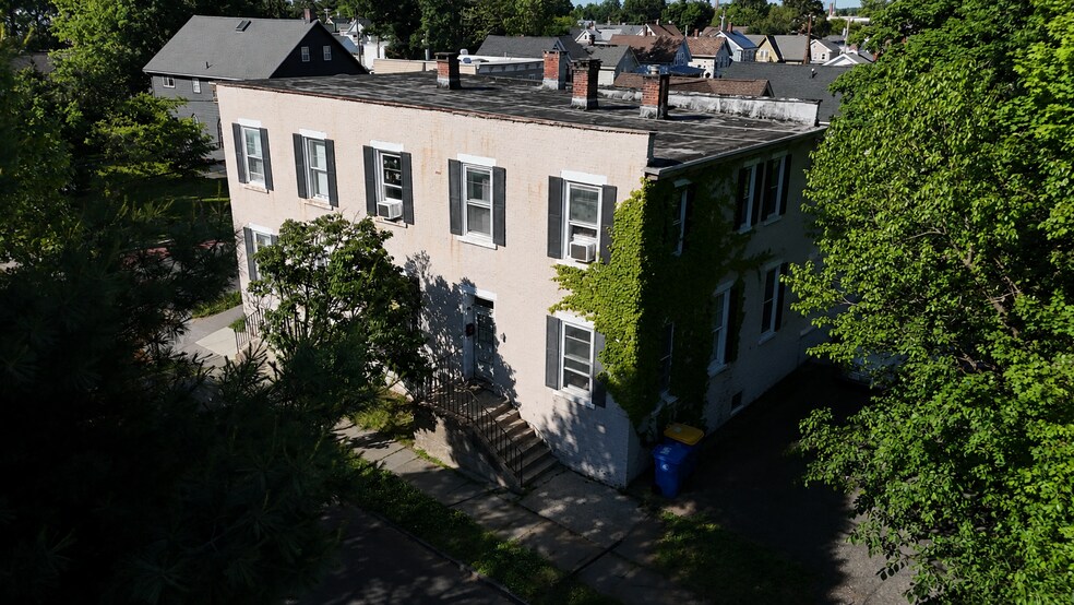 More Photos Of 86-90 Pine St, Kingston Apartments For Sale