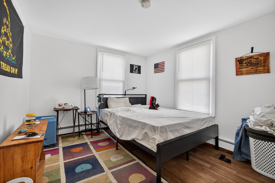 More Photos Of 223 Farren Ave, New Haven Storefront Retail Residential For Sale