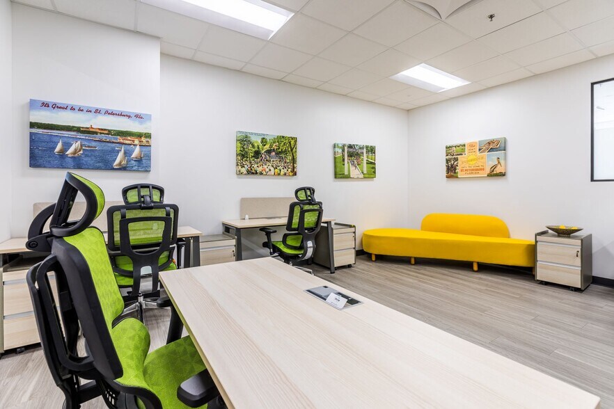 More Photos Of 136 4th St N, Saint Petersburg Coworking Space