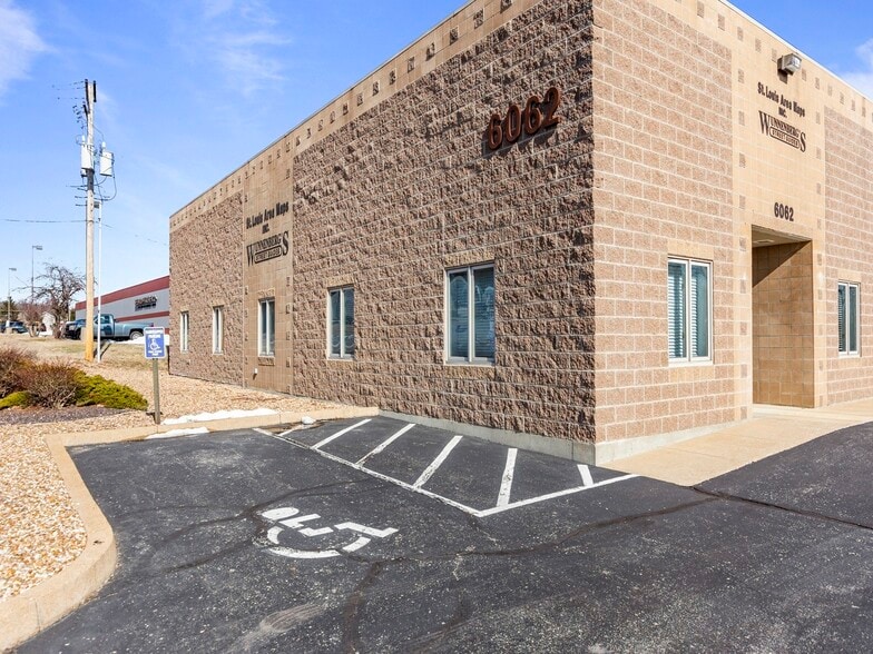 More Photos Of 6062 Lemay Ferry Rd, Saint Louis Warehouse For Sale