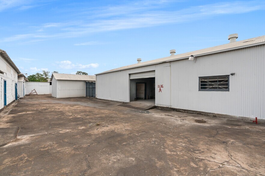 More Photos Of 3314 Carr St, Houston Manufacturing For Sale