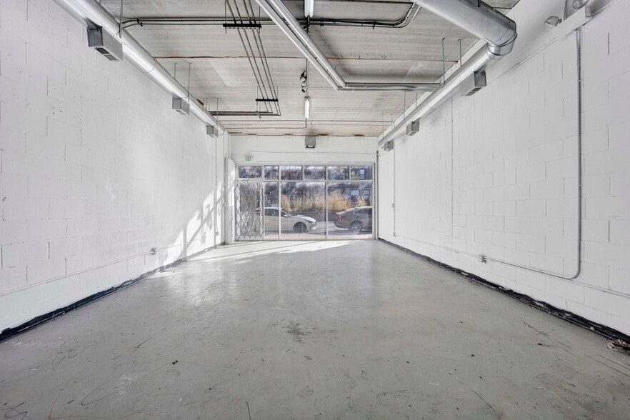 More Photos Of 900 S Western Ave, Chicago Apartments For Lease