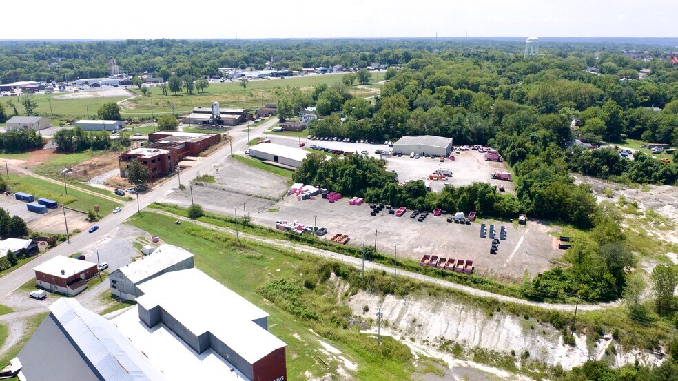 More Photos Of 0 Frosty Morn Drive, Clarksville Land For Lease