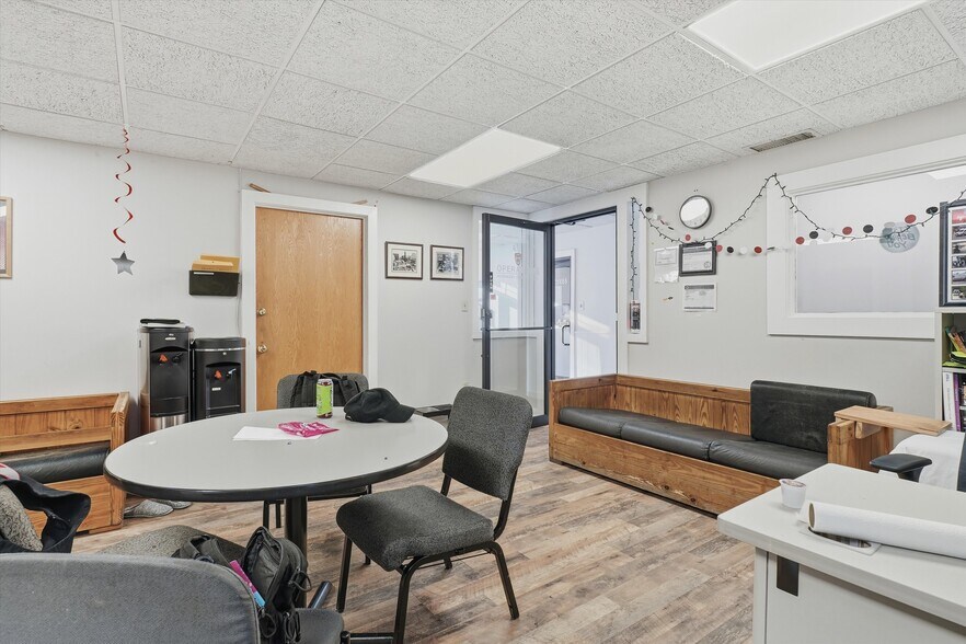 More Photos Of 7 Stewart St, Haverhill Manufacturing For Lease