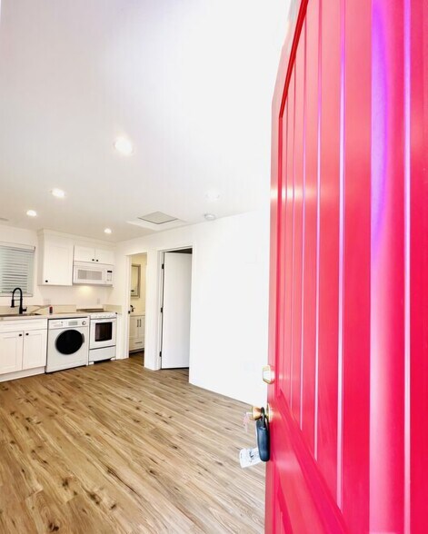 More Photos Of 328 W California Ave, Glendale Multifamily For Sale