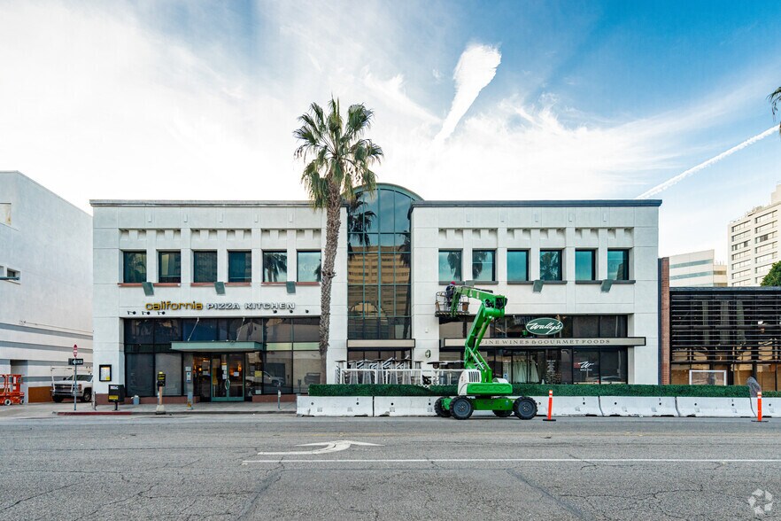 More Photos Of 210-214 Wilshire Blvd, Santa Monica Storefront Retail Office For Lease